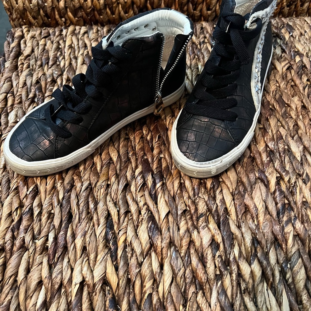 Vintage Havana Nadia Sneaker - wore once